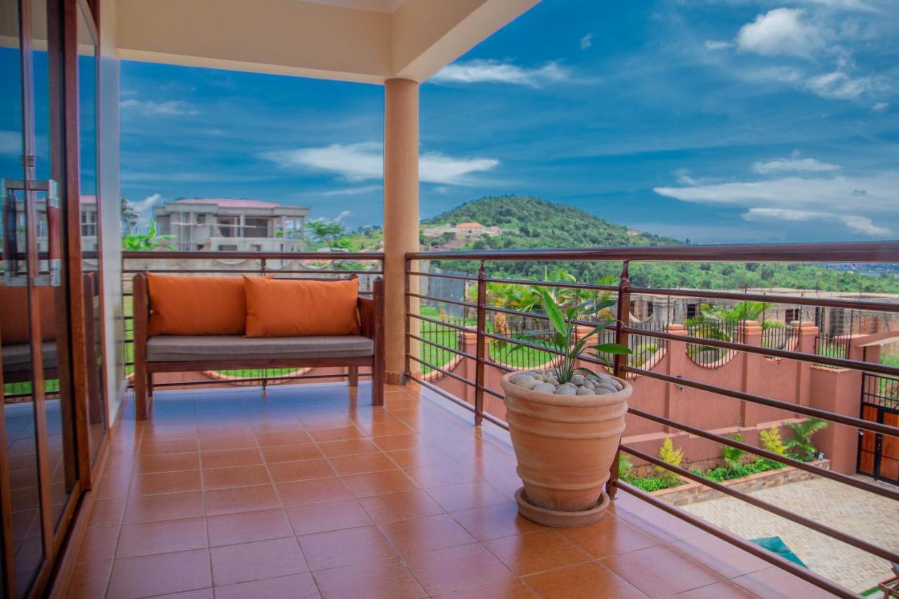 Savannah Suites Lubowa Extérieur photo