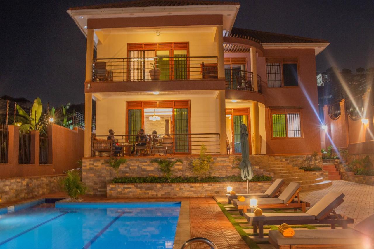 Savannah Suites Lubowa Extérieur photo