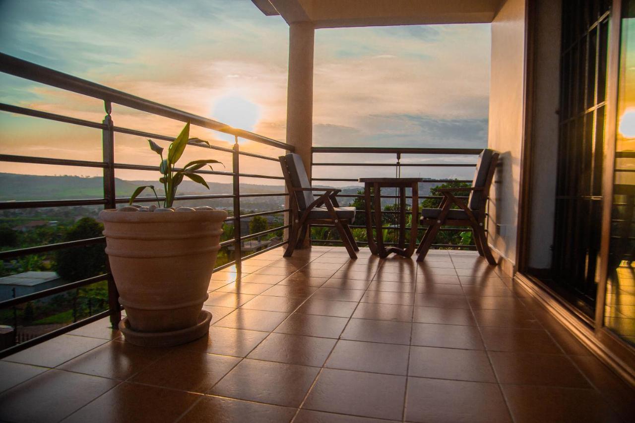 Savannah Suites Lubowa Extérieur photo